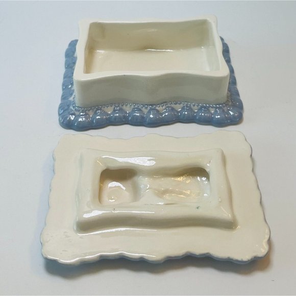 Gator Mold Co. Blue & White Rectangular Porcelain Trinket Box Lid Floral design - Picture 3 of 10